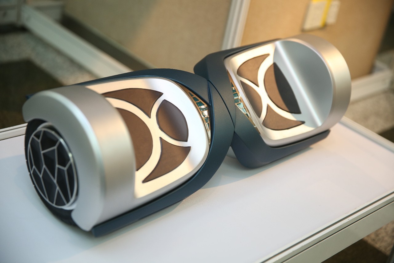 第二屆“匯創(chuàng)青春”上海大學(xué)生文化創(chuàng)意作品展示活動(dòng)產(chǎn)品設(shè)計(jì)類專場(chǎng)開幕，電腦圖文設(shè)計(jì)展現(xiàn)未來(lái)創(chuàng)意力量